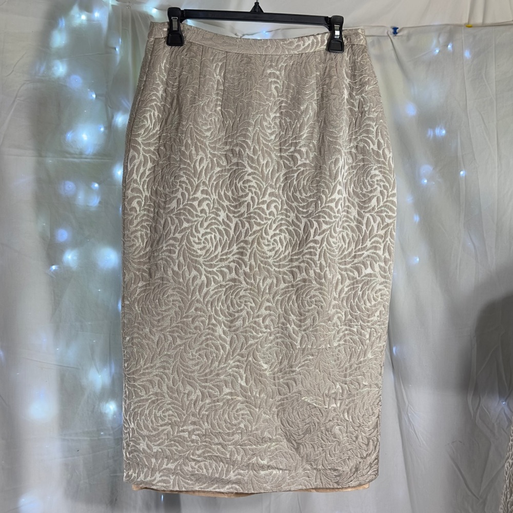 Lily Taylor Evening Skirt Set - Picture 9 of 14